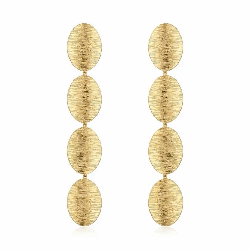 Dokulu Oval Sallantılı Küpe