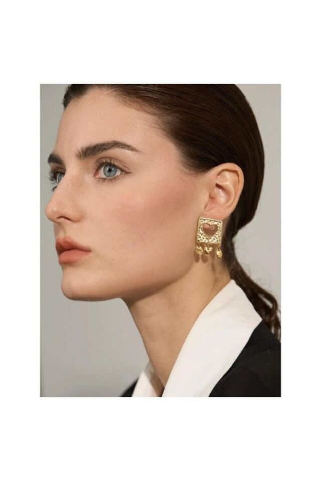 Kalp Detaylı Baget Küpe