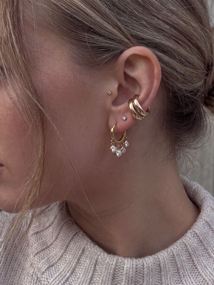 Zirkon Taşlı Sallantılı Halka Küpe