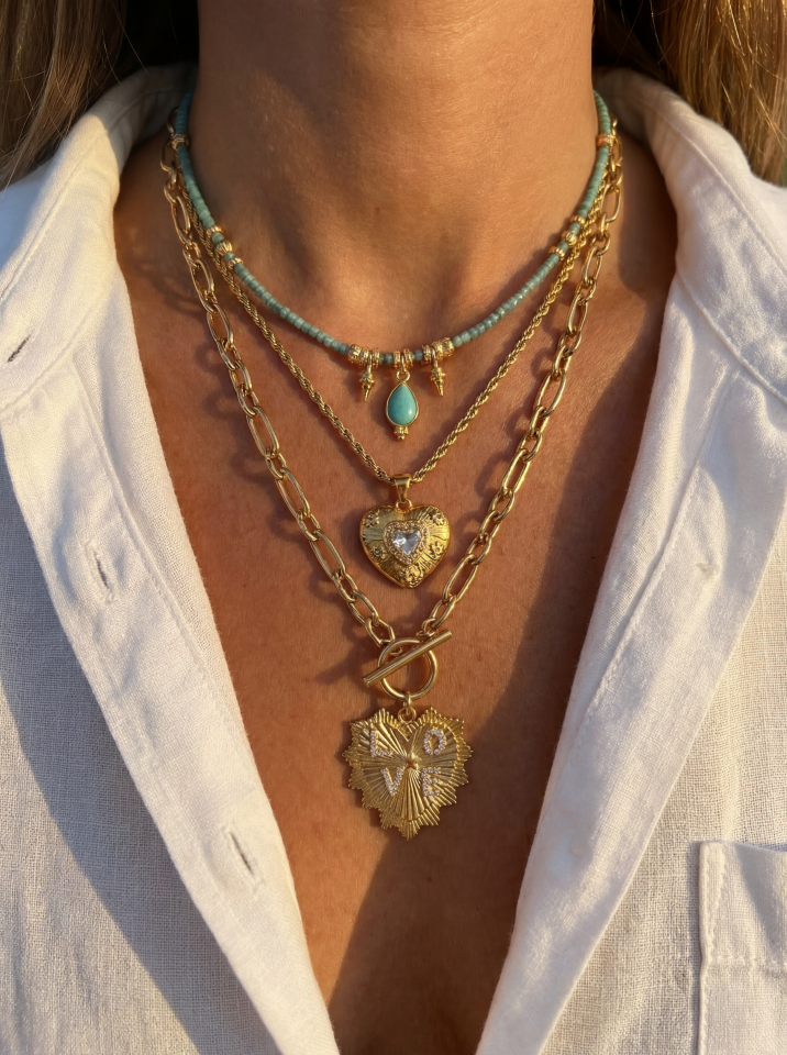 Zirkon LOVE Yazılı Kalp İkonlu Vip Kolye