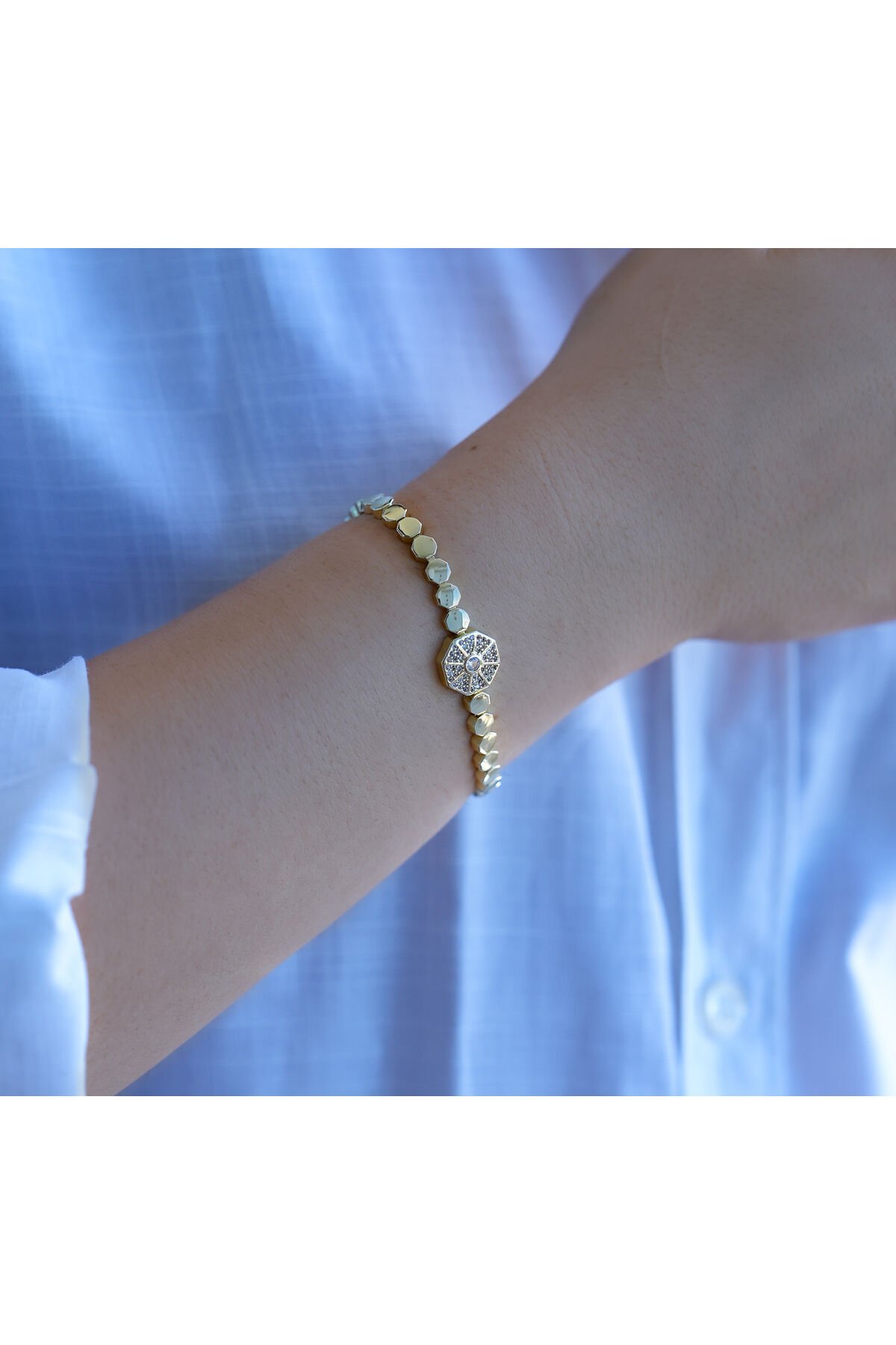 Gold Renkli Zirkon Taş Kaplama VIP Bileklik