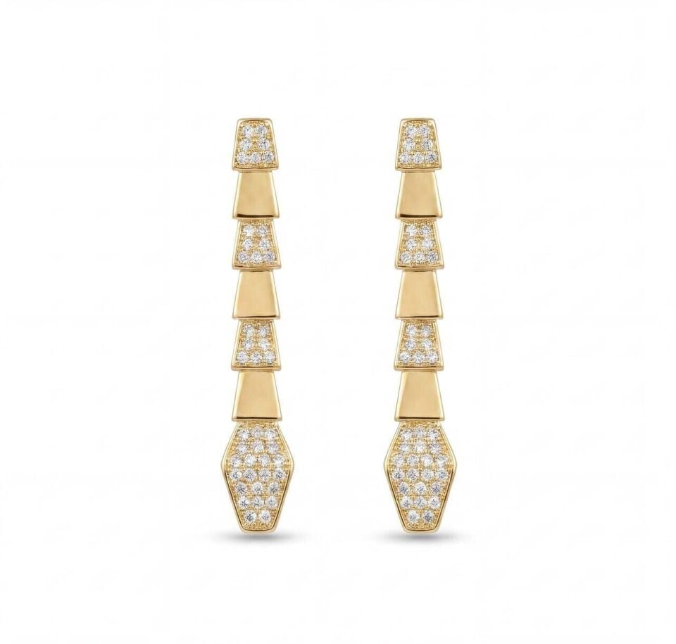 Gold Renk Tasarım Küpe