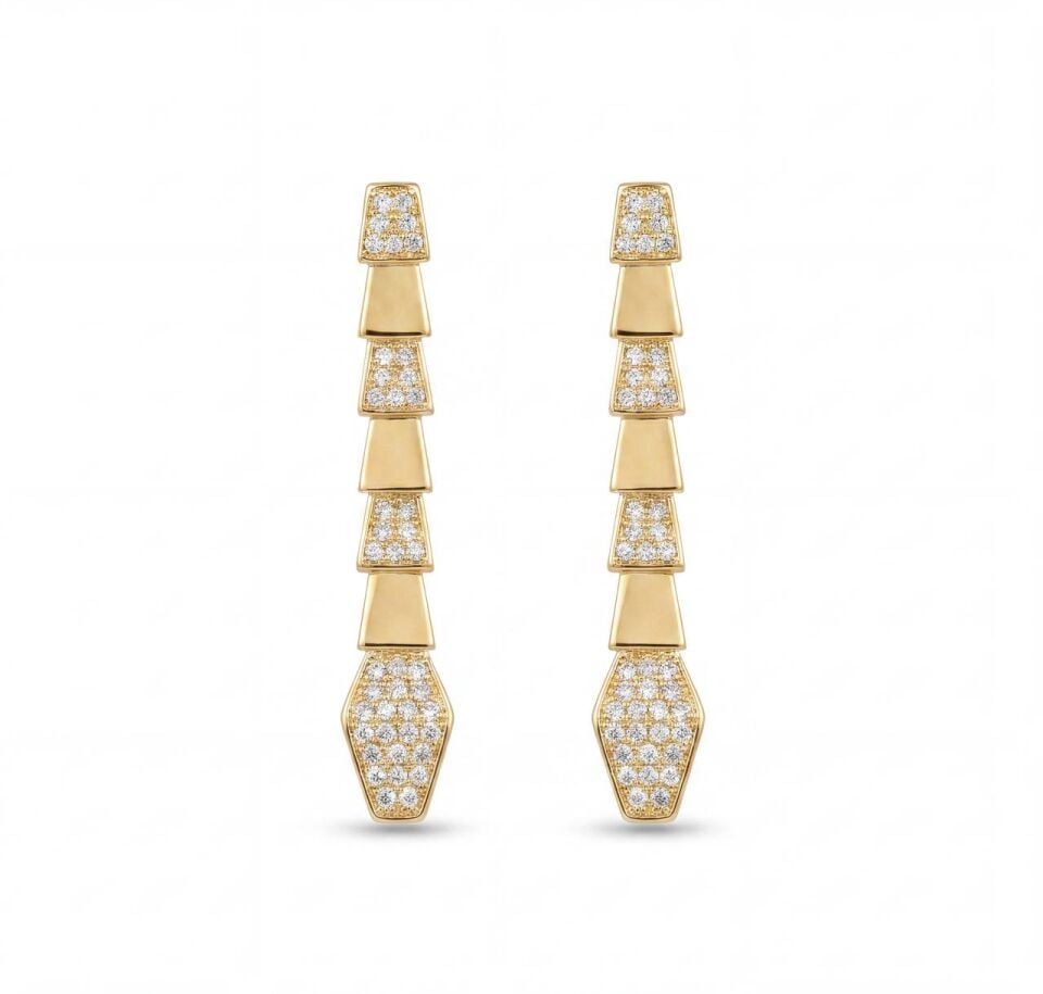 Gold Renk Tasarım Küpe